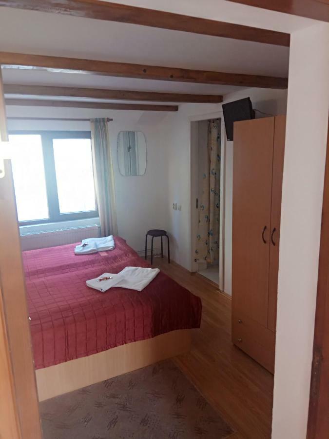 Casa Alexandru Hotell Azuga Eksteriør bilde