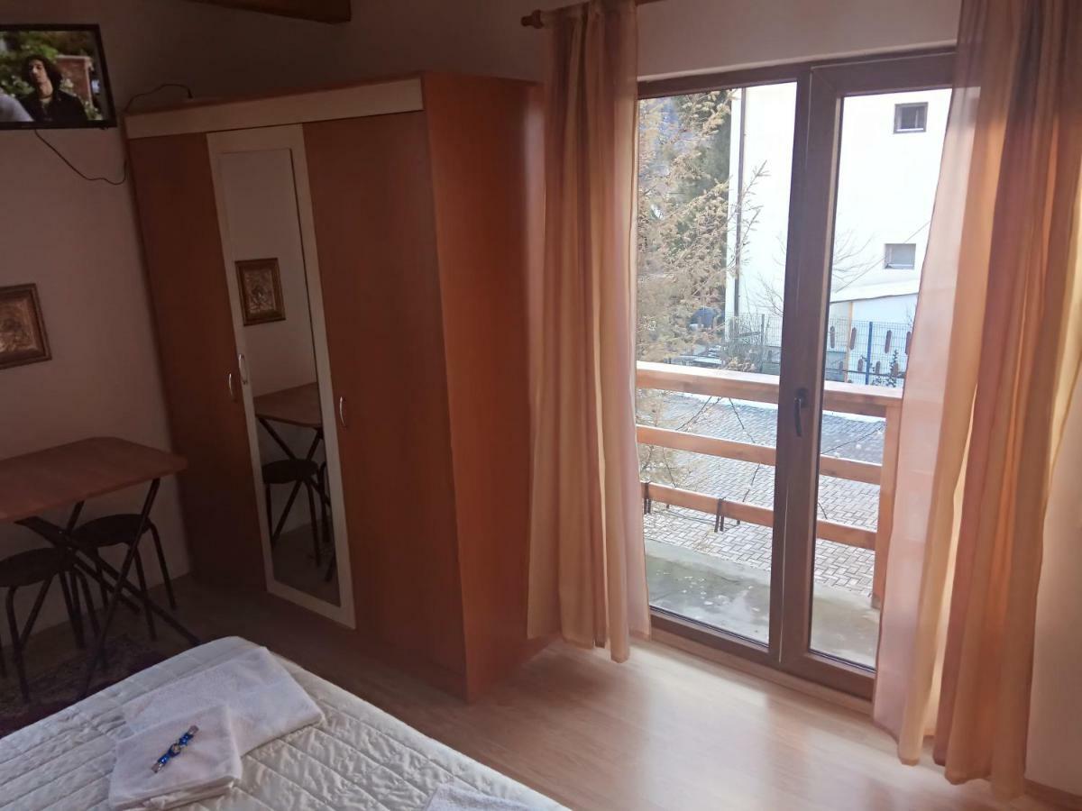 Casa Alexandru Hotell Azuga Eksteriør bilde